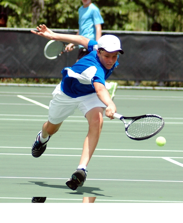 William Kirkman,_hace_un_esfuerzo_en_una_defesiva_RD..TENIS