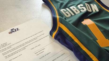 Utah Jazz Gibson_OLEIMA20141006_0181_5