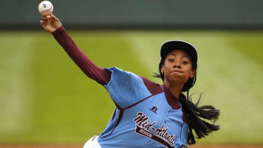 Mo-Ne-Davis-cropped-internal