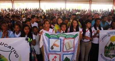 Cientos de estudiantes