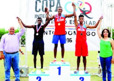 Atletas RD arrasan con el oro en la Copa Atletismo Escolar