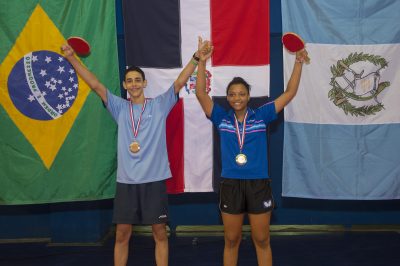Castro y Lockward clasifican a mundial cadete tenis de mesa